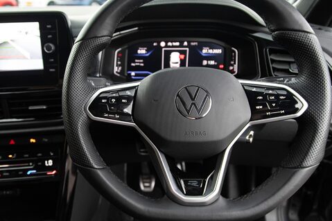 Volkswagen T-Roc R-LINE TSI 19