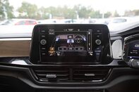 Volkswagen T-Roc R-LINE TSI 31