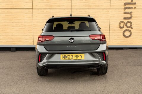 Volkswagen T-Roc R-LINE TSI 6