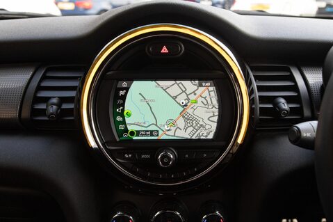 Mini Hatch COOPER SPORT 23