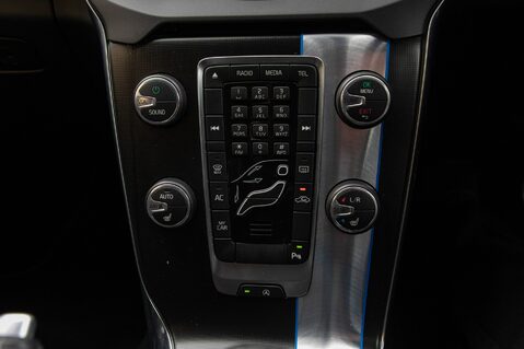 Volvo V40 T2 R-DESIGN 29