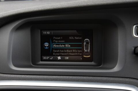 Volvo V40 T2 R-DESIGN 26