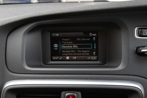 Volvo V40 T2 R-DESIGN 22