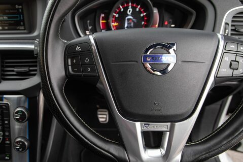 Volvo V40 T2 R-DESIGN 19