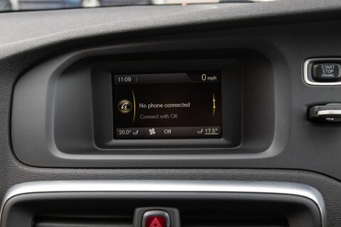 Volvo V40 T2 R-DESIGN 24