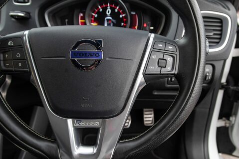 Volvo V40 T2 R-DESIGN 20