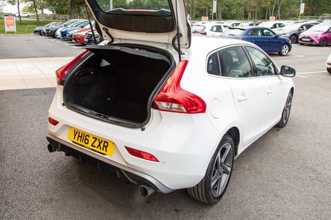 Volvo V40 T2 R-DESIGN 31