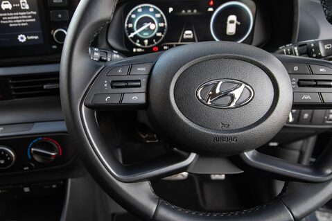 Hyundai BAYON T-GDI SE CONNECT DCT MHEV 19