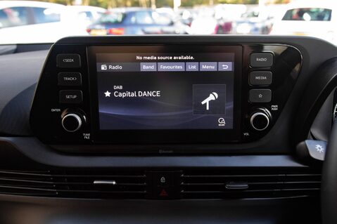 Hyundai BAYON T-GDI SE CONNECT DCT MHEV 26