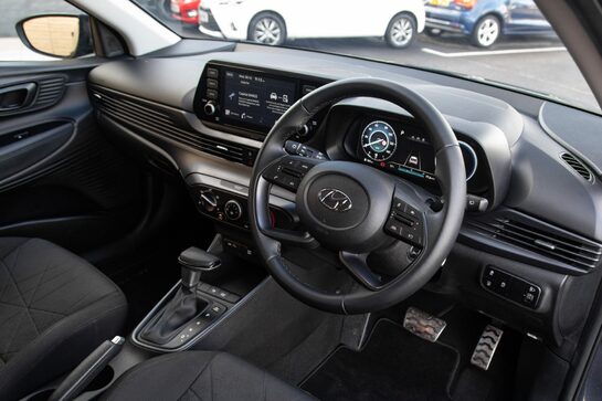 Hyundai BAYON T-GDI SE CONNECT DCT MHEV