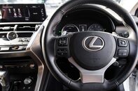 Lexus NX 300H LUXURY 19