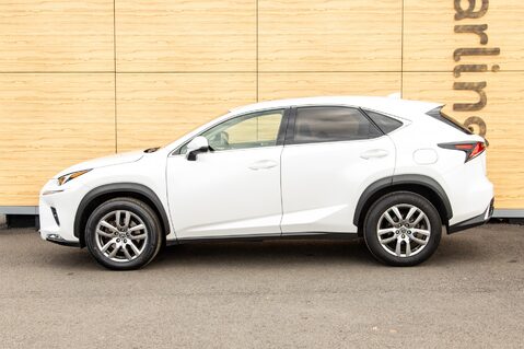 Lexus NX 300H LUXURY 13