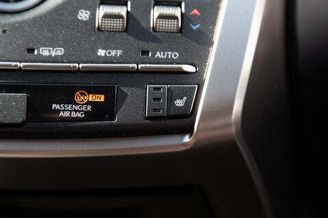 Lexus NX 300H LUXURY 37