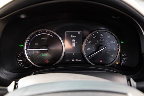 Lexus NX 300H LUXURY 15