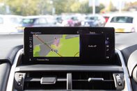 Lexus NX 300H LUXURY 23