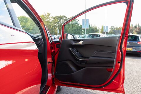 Ford Fiesta ST-LINE X 14