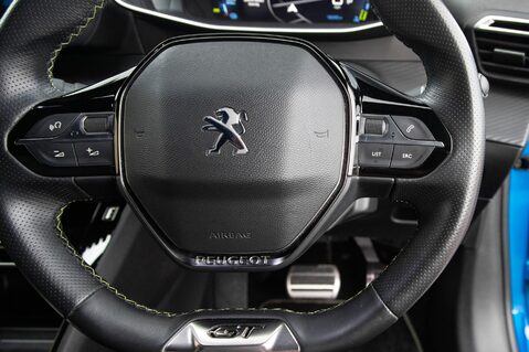 Peugeot 208 GT PREMIUM 20