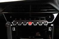Peugeot 208 GT PREMIUM 33