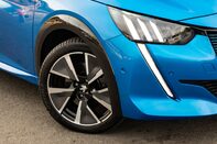 Peugeot 208 GT PREMIUM 11