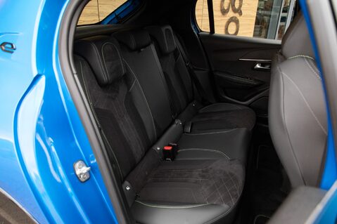 Peugeot 208 GT PREMIUM 35