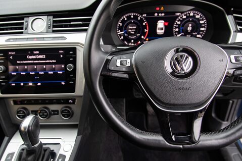 Volkswagen Passat SE BUSINESS TSI EVO DSG 19