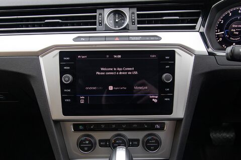 Volkswagen Passat SE BUSINESS TSI EVO DSG 25