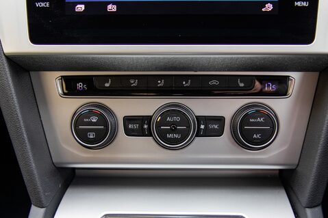 Volkswagen Passat SE BUSINESS TSI EVO DSG 33