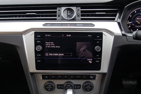 Volkswagen Passat SE BUSINESS TSI EVO DSG 24