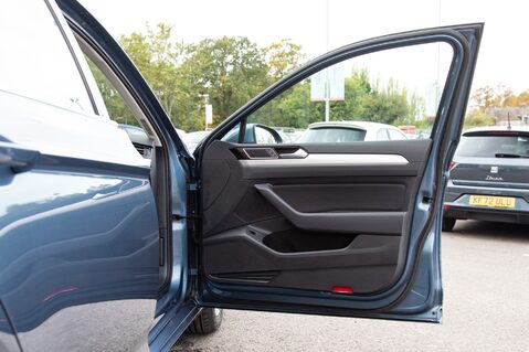 Volkswagen Passat SE BUSINESS TSI EVO DSG 14