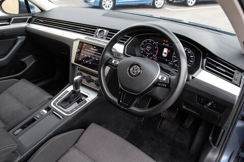 Volkswagen Passat SE BUSINESS TSI EVO DSG 4