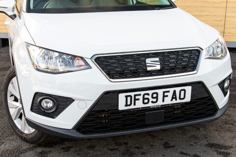 SEAT Arona TSI SE TECHNOLOGY 10