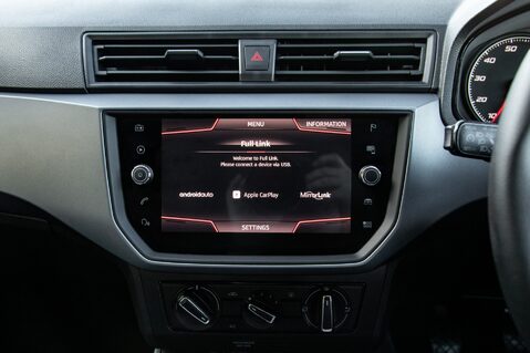 SEAT Arona TSI SE TECHNOLOGY 25
