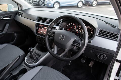SEAT Arona TSI SE TECHNOLOGY 4