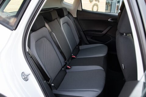 SEAT Arona TSI SE TECHNOLOGY 34
