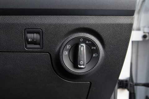 SEAT Arona TSI SE TECHNOLOGY 16