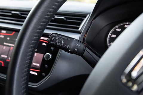 SEAT Arona TSI SE TECHNOLOGY 17