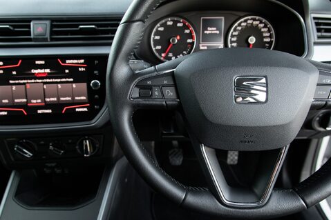 SEAT Arona TSI SE TECHNOLOGY 19