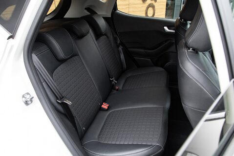 Ford Fiesta TITANIUM X MHEV 33