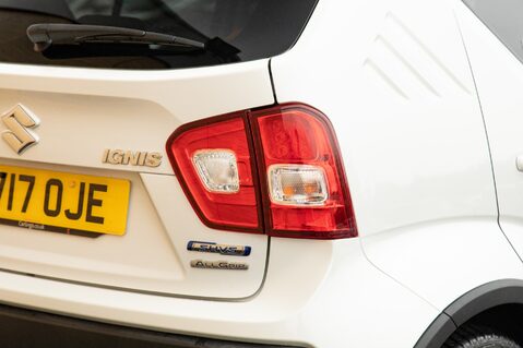 Suzuki Ignis SZ5 ALLGRIP SHVS MHEV 9