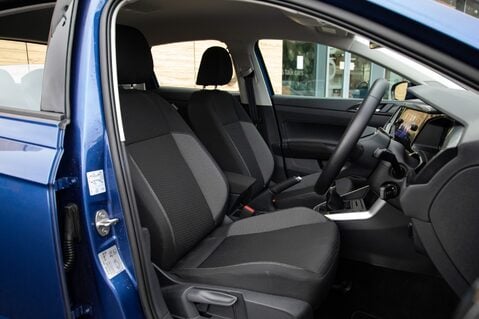 Volkswagen Polo LIFE TSI 31