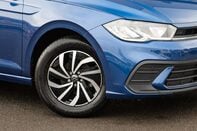 Volkswagen Polo LIFE TSI 11