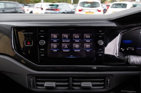 Volkswagen Polo LIFE TSI 22