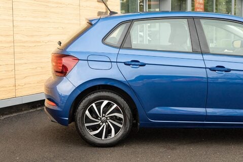 Volkswagen Polo LIFE TSI 7