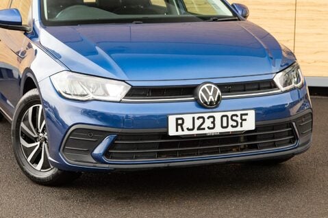 Volkswagen Polo LIFE TSI 10