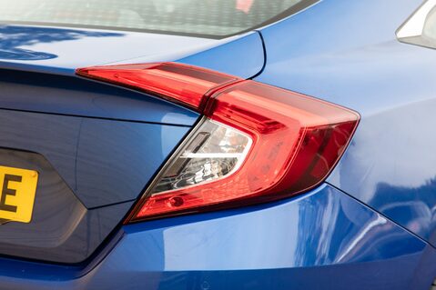 Honda Civic I-DTEC SR 9
