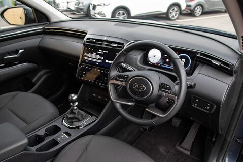 Hyundai TUCSON T-GDI SE CONNECT 4