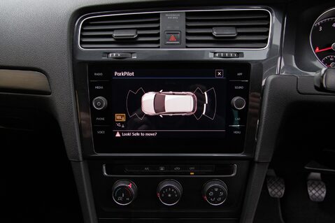 Volkswagen Golf SE TSI BLUEMOTION TECHNOLOGY 22