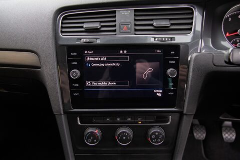 Volkswagen Golf SE TSI BLUEMOTION TECHNOLOGY 25