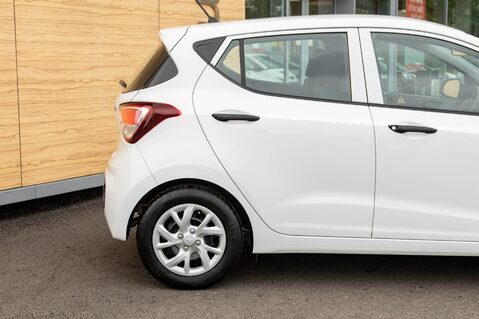 Hyundai i10 S 7