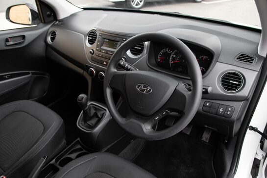 Hyundai i10 S